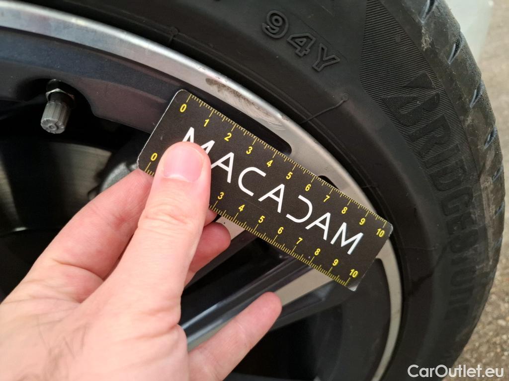  Bmw  Serie 1 BMW Série 1 / 2019 / 5P / Berline 116i DKG7 Business Design #13