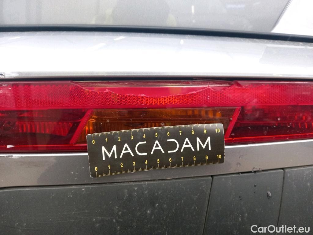  DS  DS7 DS DS 7 Crossback 5p SUV BlueHDi 180 Automatique La Première #32