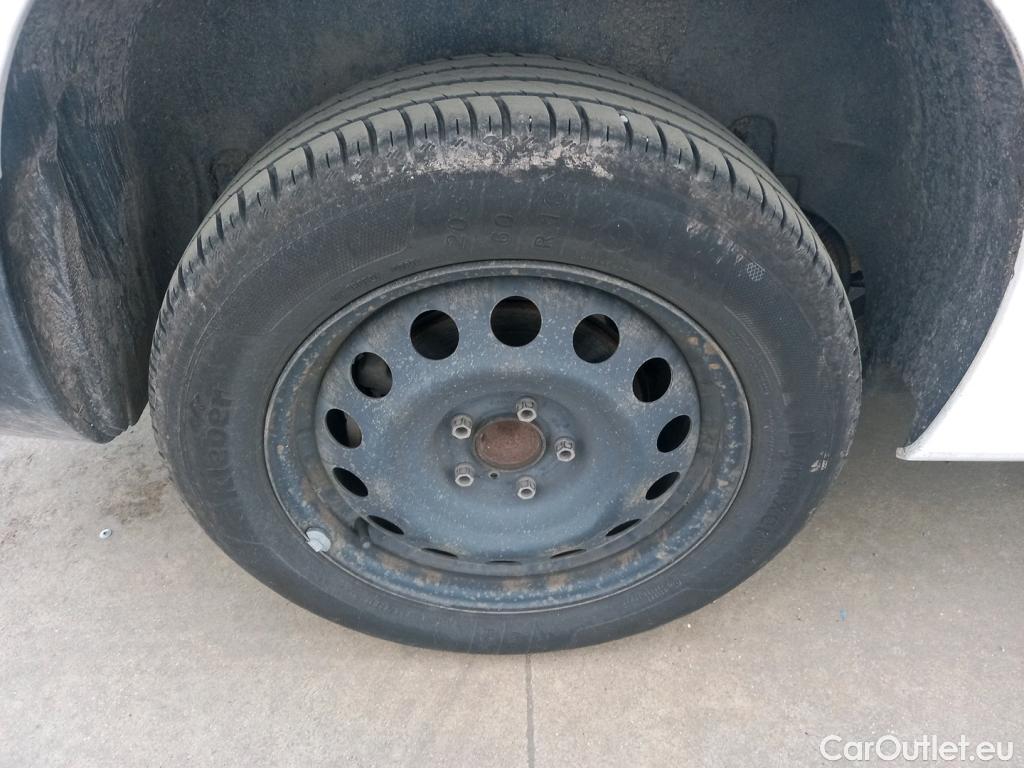  Citroen  Berlingo  Feel XL 1.5 BlueHDi 130CV BVM6 E6d #24