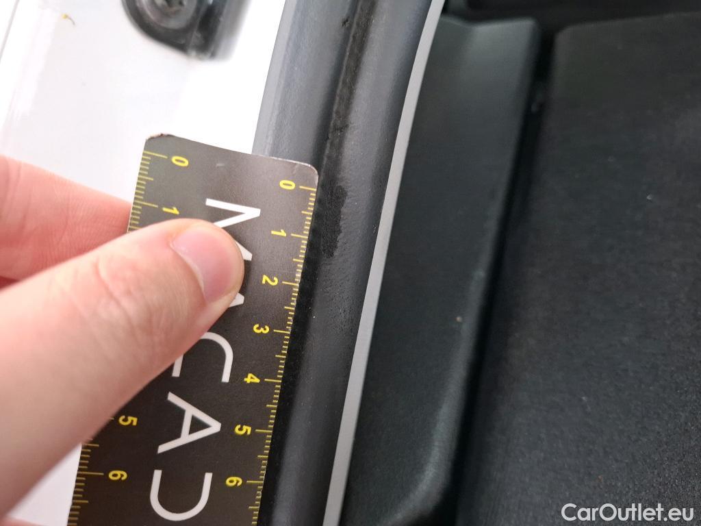  Bmw  Serie 1 BMW Série 1 / 2019 / 5P / Berline 116i DKG7 Business Design #19