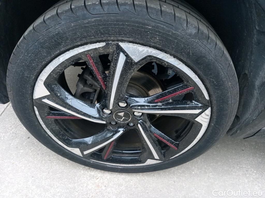  DS  DS7 DS DS 7 Crossback 5p SUV BlueHDi 180 Automatique La Première #2