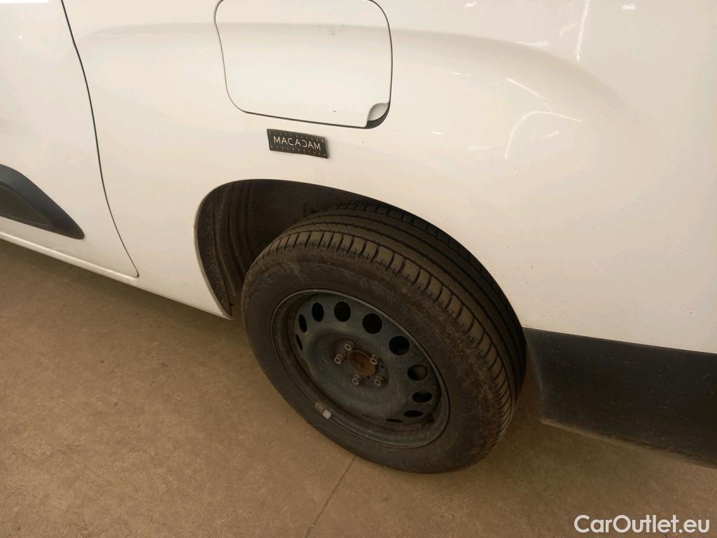  Citroen  Berlingo  Feel XL 1.5 BlueHDi 130CV BVM6 E6d #21