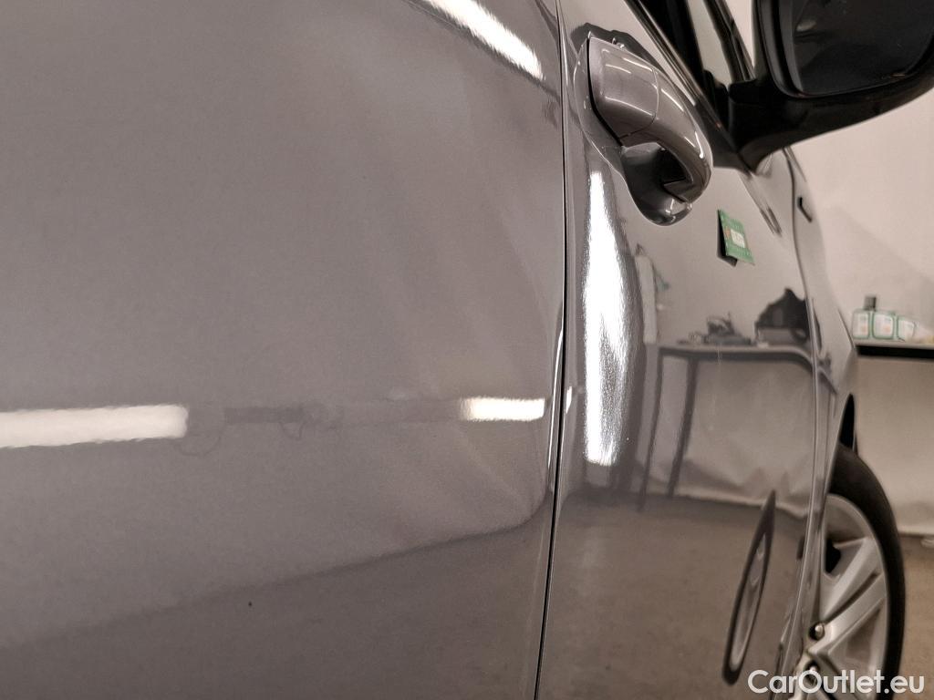  Peugeot  208  Signature 1.2 PureTech 80CV BVM5 E6dT #14