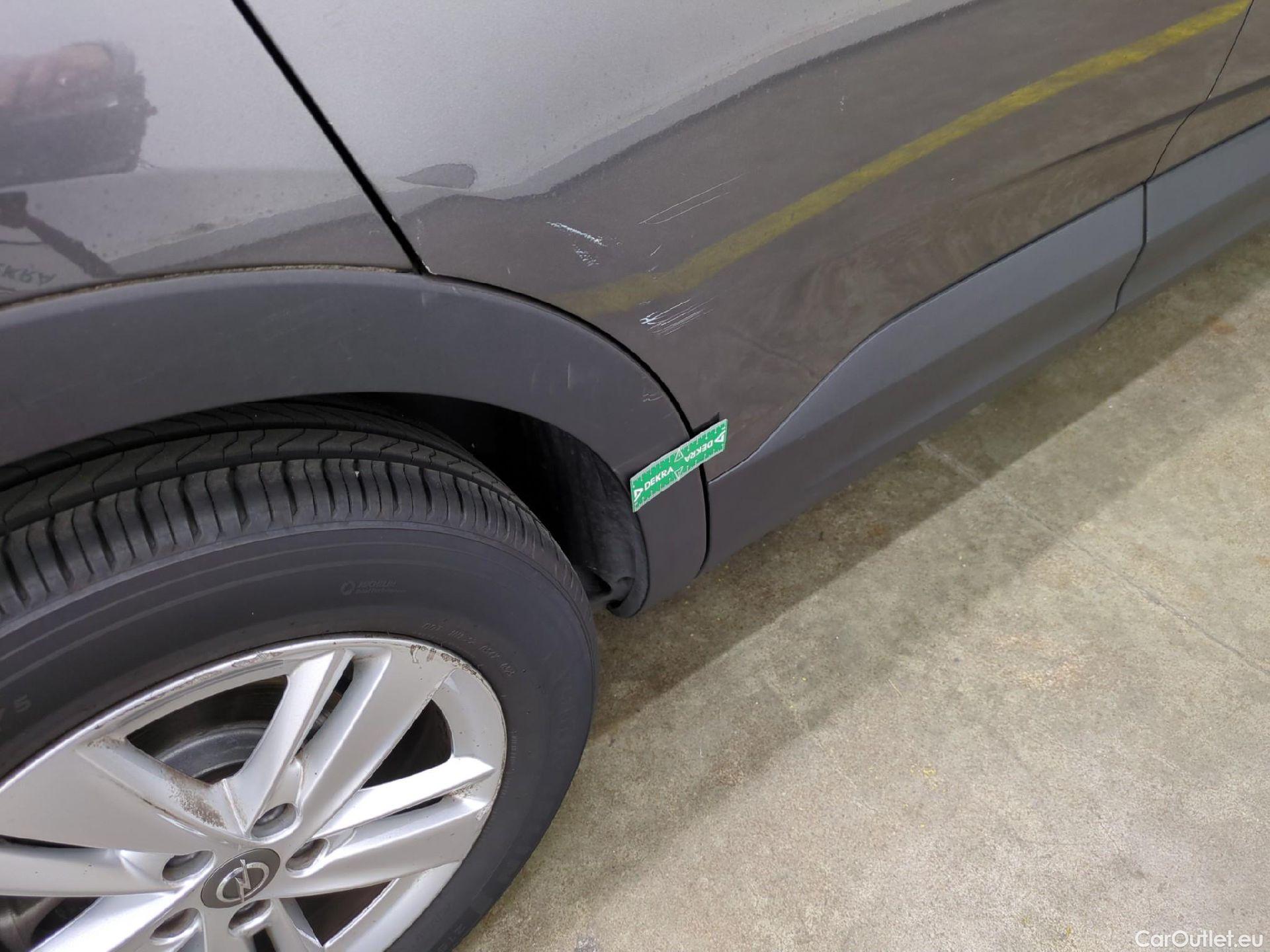  Opel   Grandland X OPEL 5p SUV 1.2 Turbo 130ch auto Edition iBusiness #39