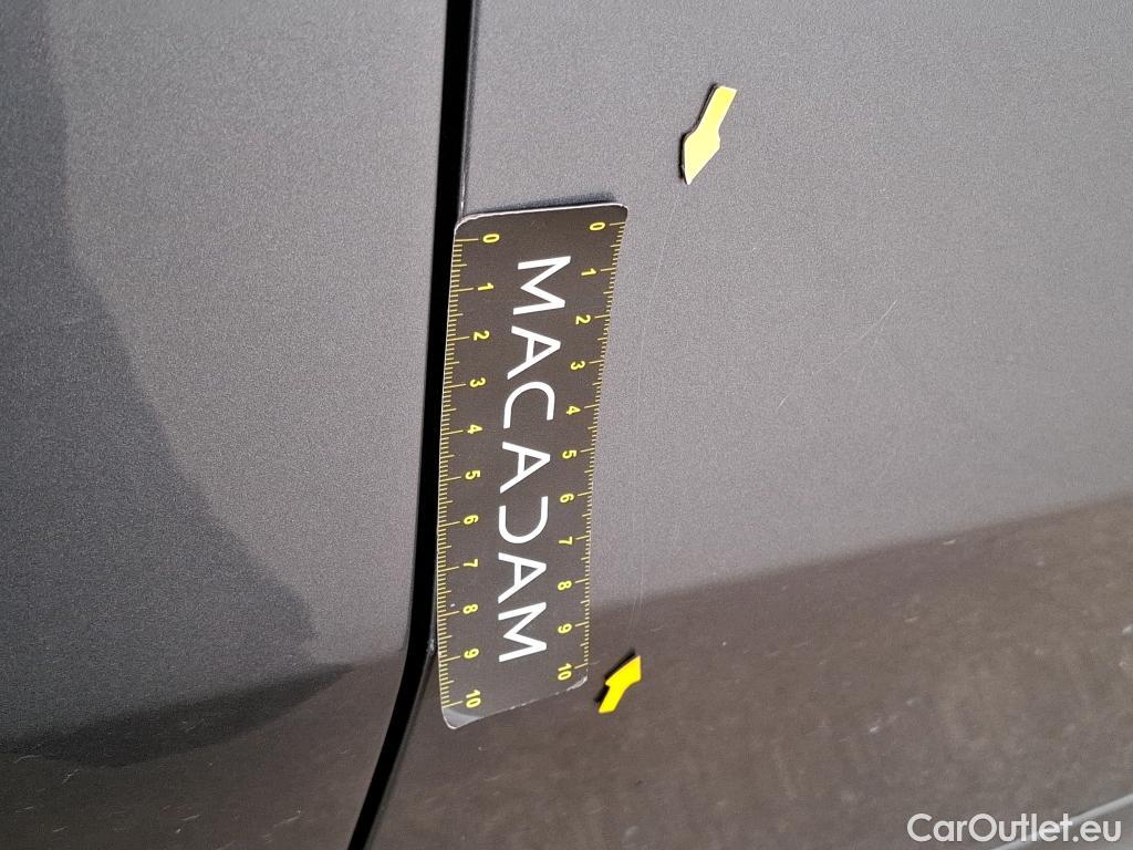  Mercedes  A-Klasse MERCEDES-BENZ Classe A Berline / 2018 / 4P / Berline A 250 e AMG Line 8G-DCT #2