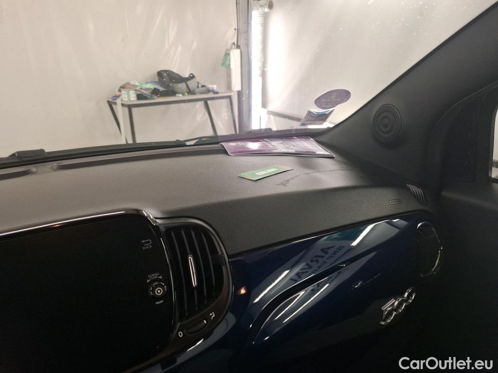  Fiat  500 FIAT  / 2015 / 3P / Berline Hybrid 1.0 BSG 70 ch Dolcevita #6