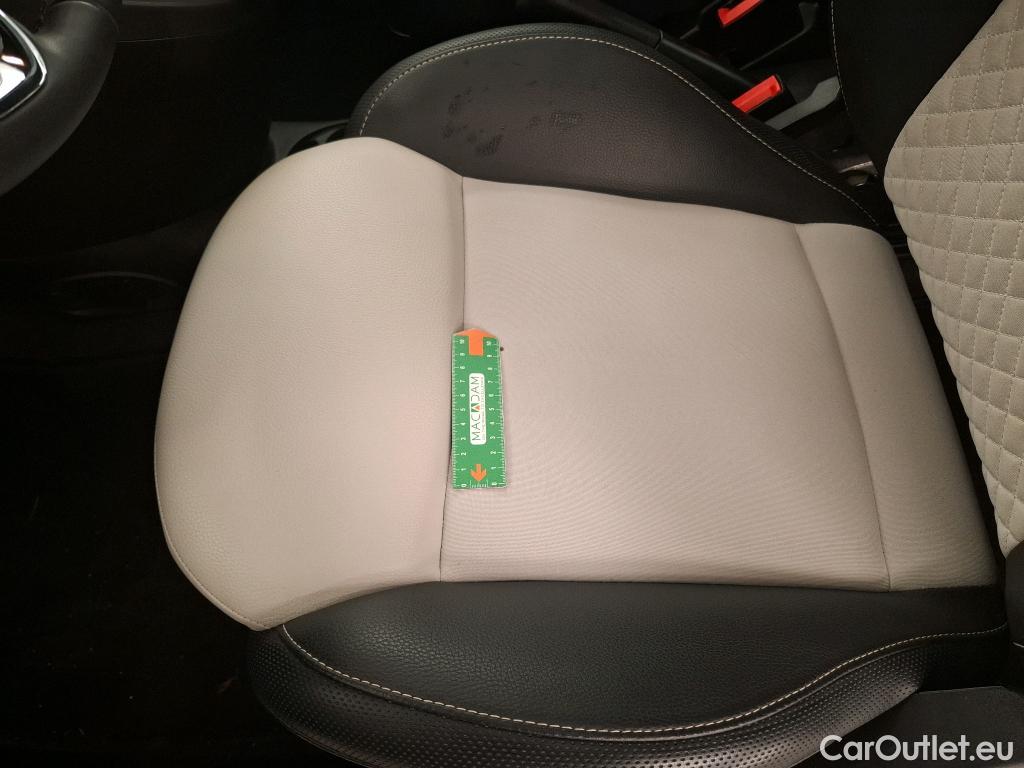  Fiat  500 FIAT  / 2015 / 3P / Berline Hybrid 1.0 BSG 70 ch Dolcevita #17