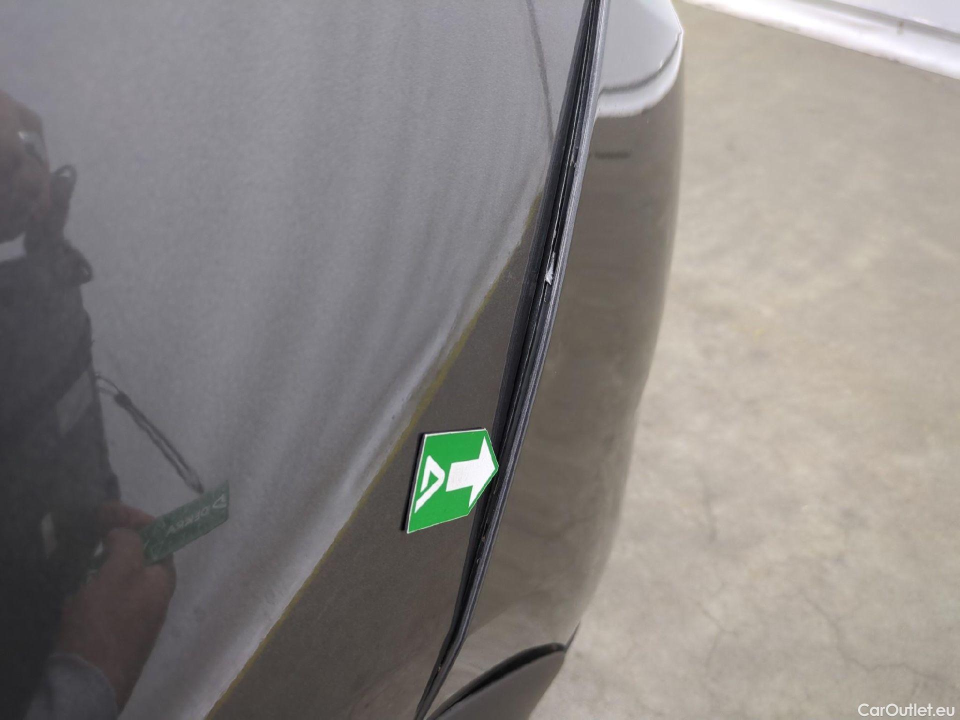  Opel   Grandland X OPEL 5p SUV 1.2 Turbo 130ch auto Edition iBusiness #88