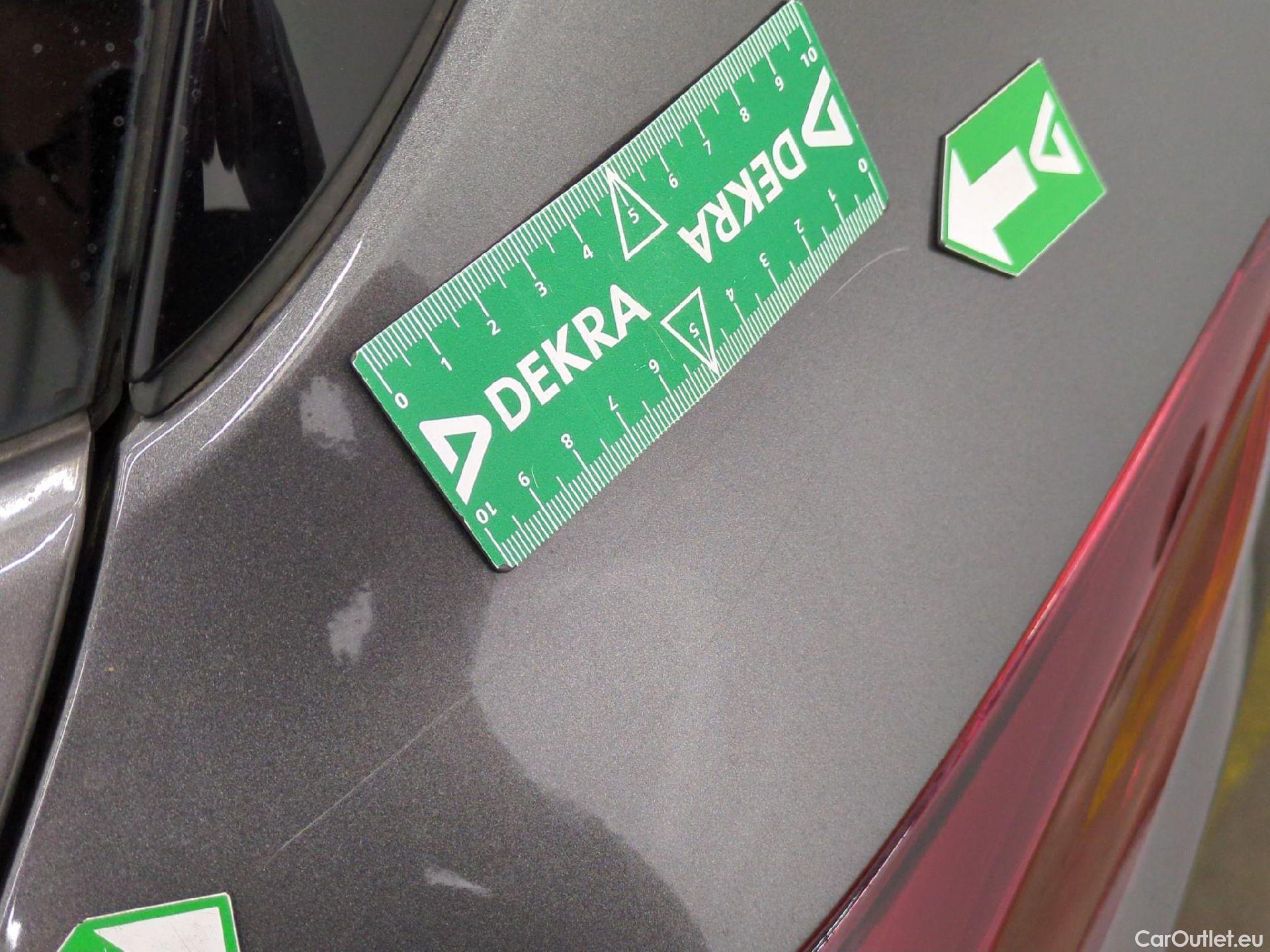  Opel   Grandland X OPEL 5p SUV 1.2 Turbo 130ch auto Edition iBusiness #37