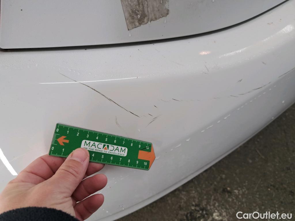  Peugeot  208  Active 1.6 HDi 75CV BVM5 E6 #12