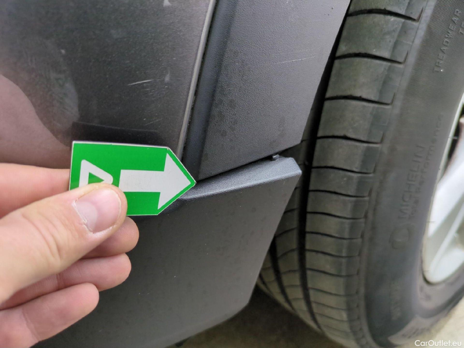  Opel   Grandland X OPEL 5p SUV 1.2 Turbo 130ch auto Edition iBusiness #68