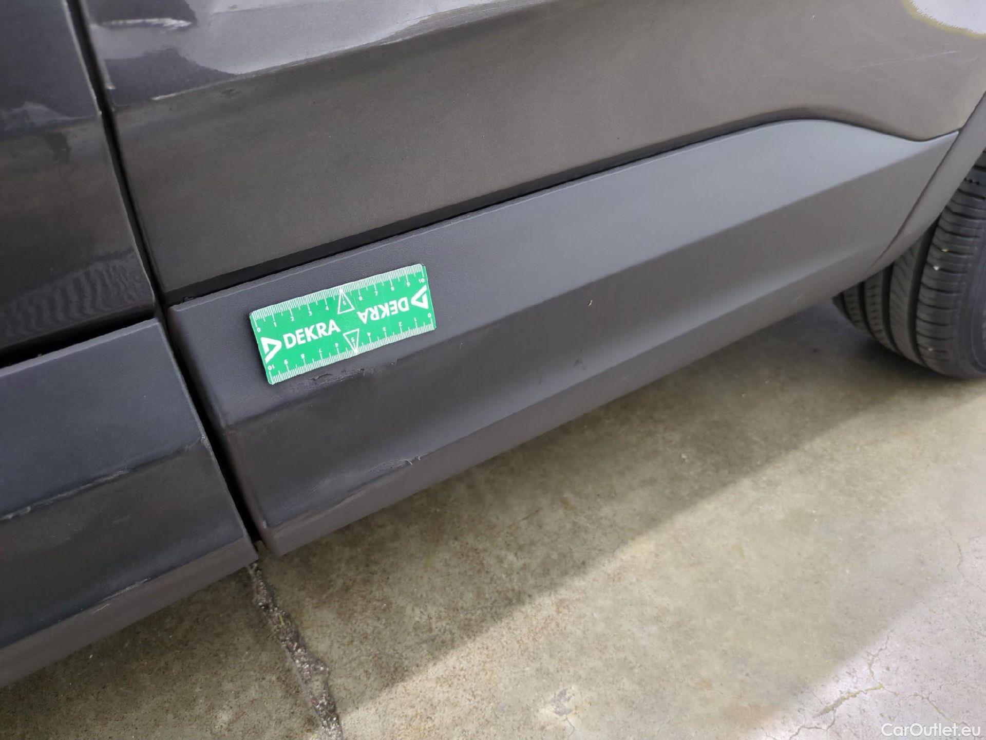  Opel   Grandland X OPEL 5p SUV 1.2 Turbo 130ch auto Edition iBusiness #83