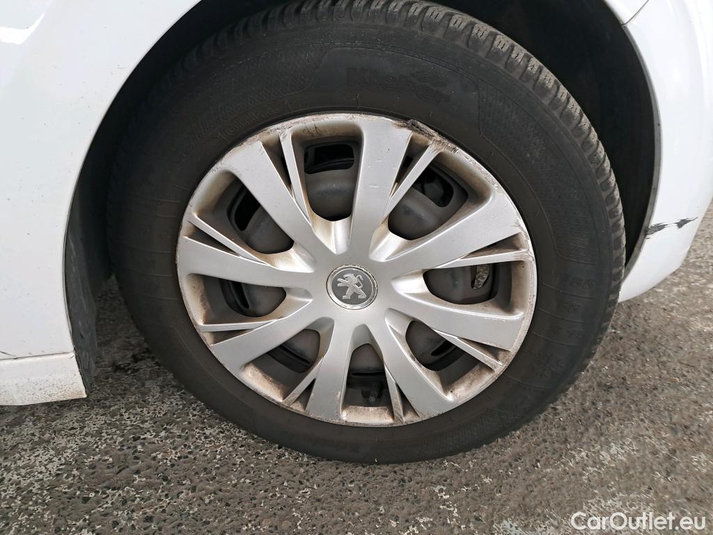  Peugeot  208  Active 1.6 HDi 75CV BVM5 E6 #44