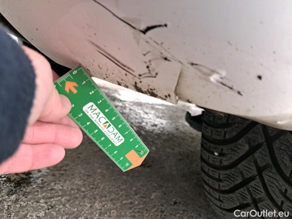  Peugeot  208  Active 1.6 HDi 75CV BVM5 E6 #14