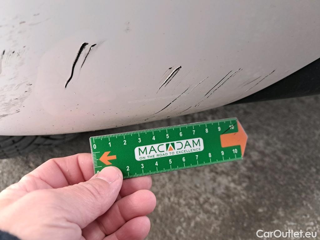  Peugeot  208  Active 1.6 HDi 75CV BVM5 E6 #10