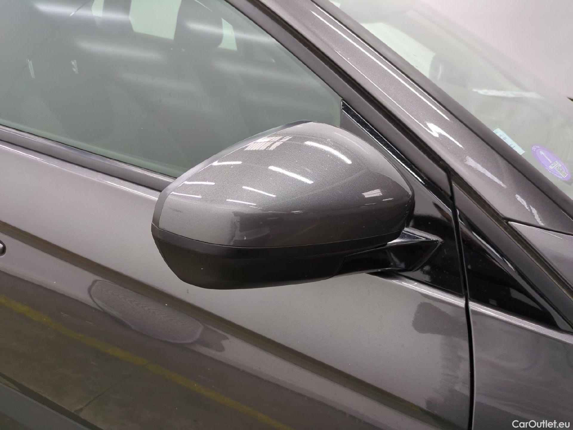  Opel   Grandland X OPEL 5p SUV 1.2 Turbo 130ch auto Edition iBusiness #99