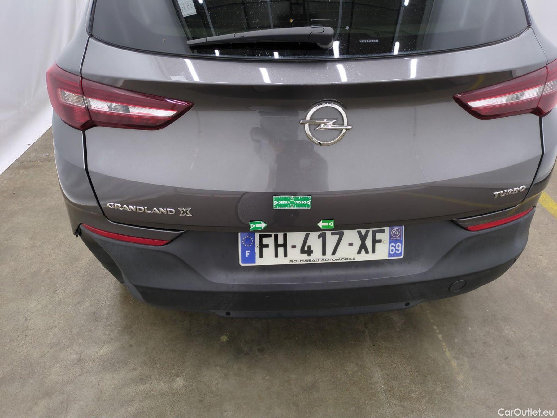  Opel   Grandland X OPEL 5p SUV 1.2 Turbo 130ch auto Edition iBusiness #97