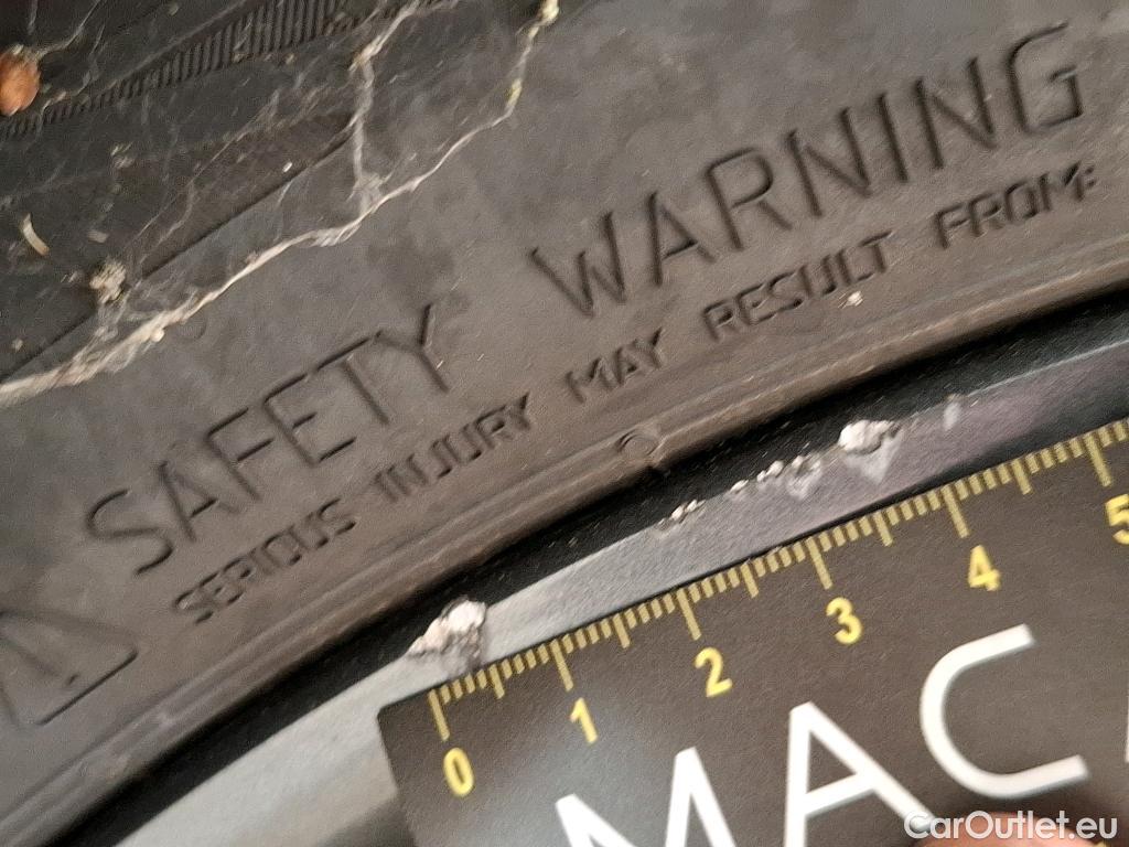  Hyundai  Konna HYUNDAI Kona / 2020 / 5P / SUV 1.6 HYBRID 141 EXECUTIVE HEV #29