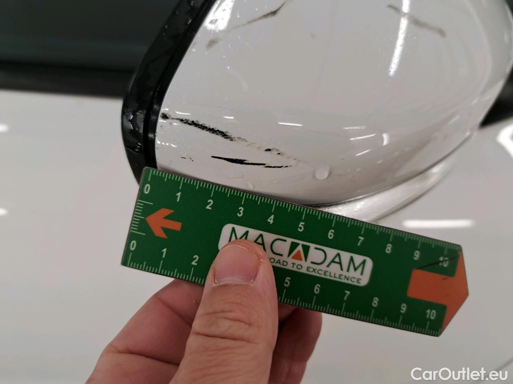  Peugeot  208  Active 1.6 HDi 75CV BVM5 E6 #47