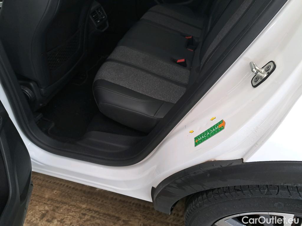  Peugeot  3008  Allure Business 1.5 HDi 130CV BVM6 E6d #20