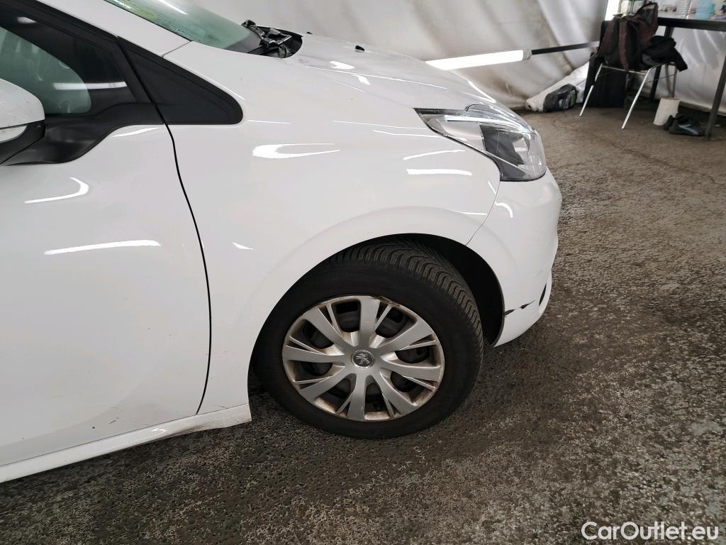  Peugeot  208  Active 1.6 HDi 75CV BVM5 E6 #43