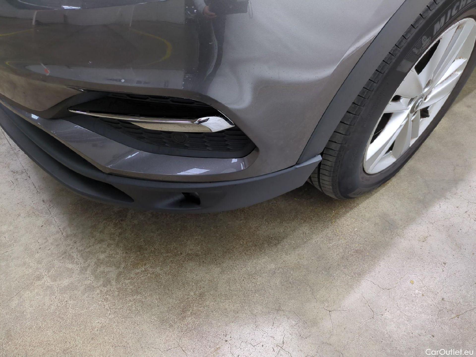  Opel   Grandland X OPEL 5p SUV 1.2 Turbo 130ch auto Edition iBusiness #67