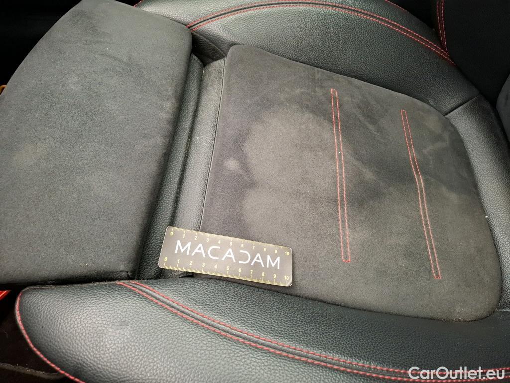  Mercedes  A-Klasse MERCEDES-BENZ Classe A Berline / 2018 / 4P / Berline A 250 e AMG Line 8G-DCT #13