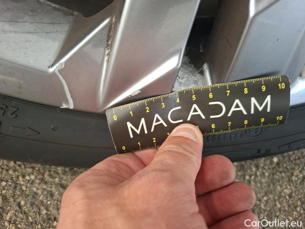  Volkswagen  Tiguan VOLKSWAGEN  / 2020 / 5P / SUV 2.0 TDI 150 DSG7 R-Line #7