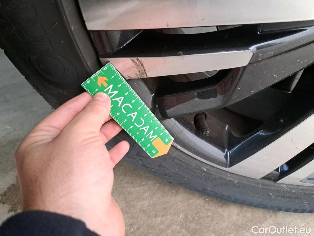  Peugeot  3008  Allure Business 1.5 HDi 130CV BVM6 E6d #41