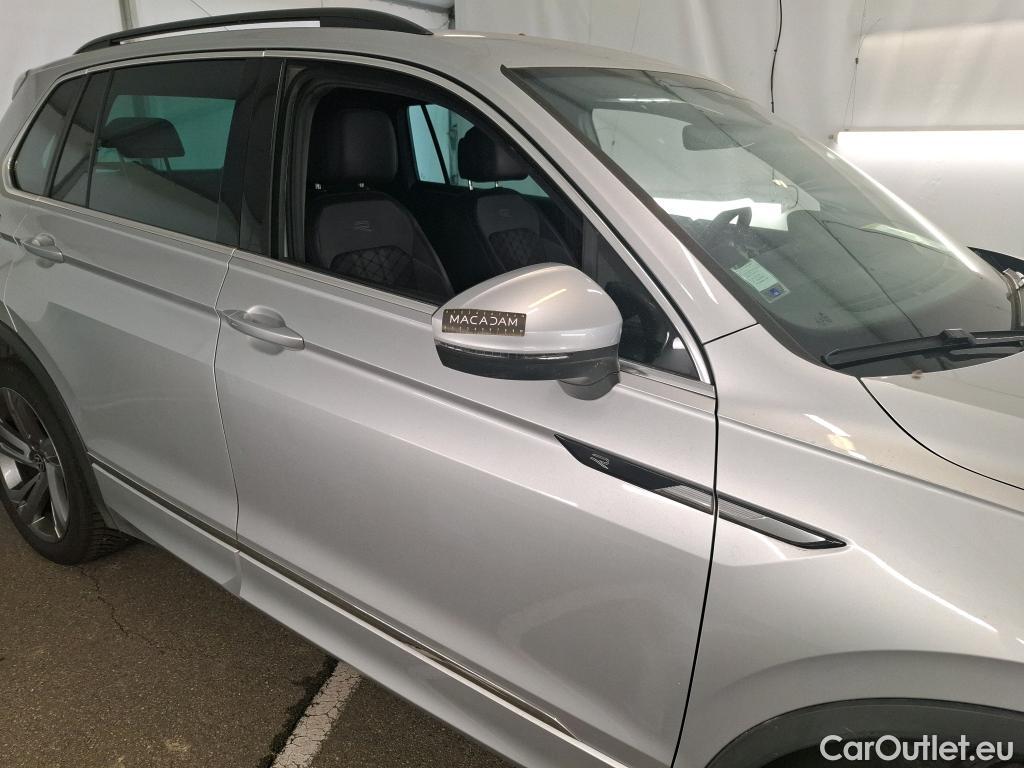  Volkswagen  Tiguan VOLKSWAGEN  / 2020 / 5P / SUV 2.0 TDI 150 DSG7 R-Line #17