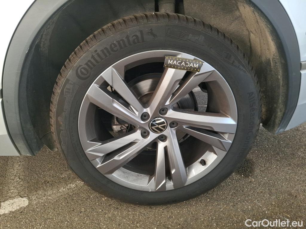  Volkswagen  Tiguan VOLKSWAGEN  / 2020 / 5P / SUV 2.0 TDI 150 DSG7 R-Line #5