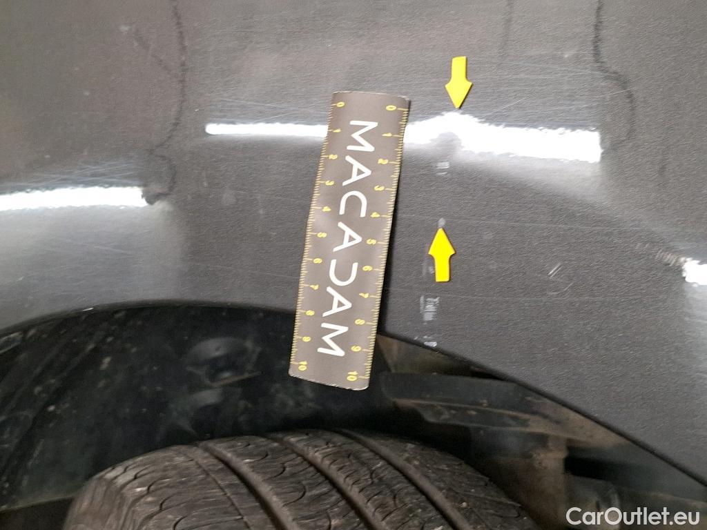  Renault  Trafic RENAULT  / 2019 / 4P / Fourgon tole NV FG GCF L1H1 1200 Energy dCi 145 #46