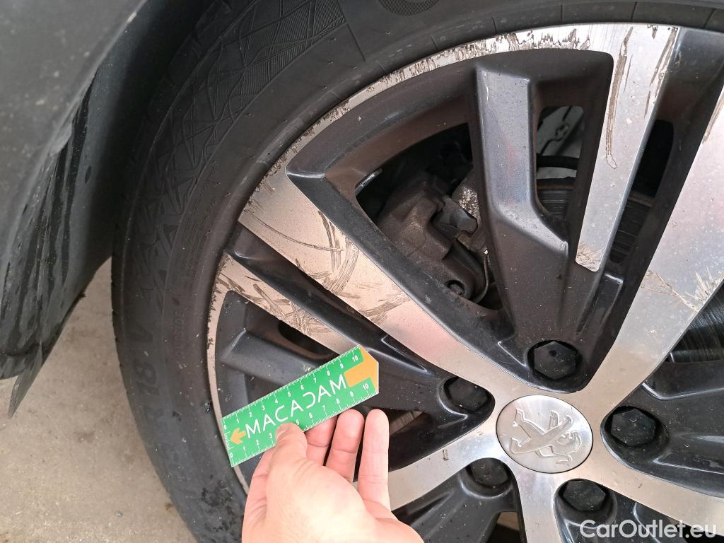  Peugeot  3008  Allure Business 1.5 HDi 130CV BVM6 E6d #36