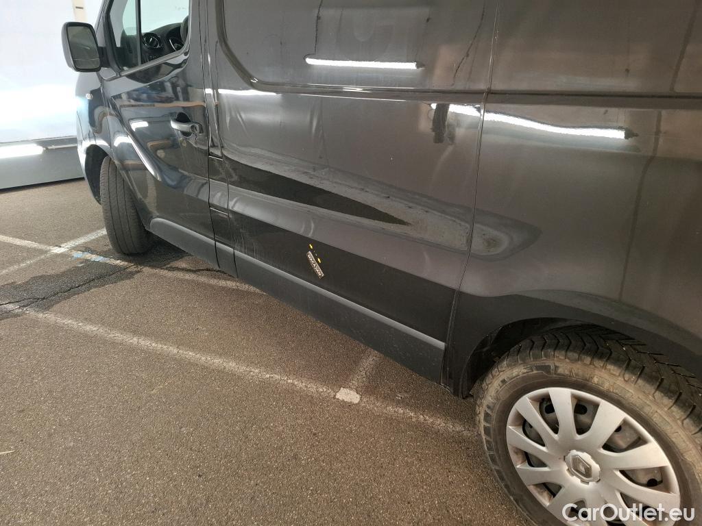  Renault  Trafic RENAULT  / 2019 / 4P / Fourgon tole NV FG GCF L1H1 1200 Energy dCi 145 #25