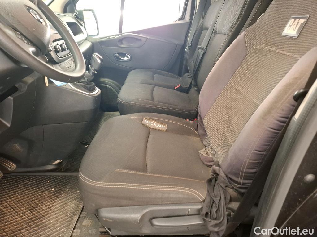  Renault  Trafic RENAULT  / 2019 / 4P / Fourgon tole NV FG GCF L1H1 1200 Energy dCi 145 #39