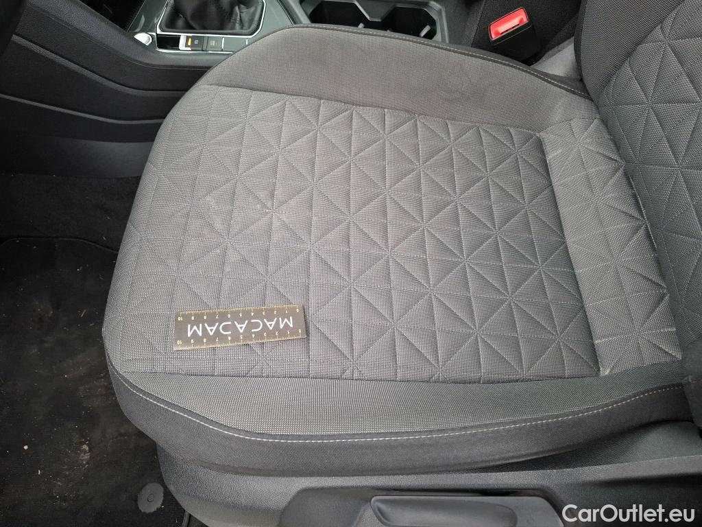  Volkswagen  Tiguan VOLKSWAGEN  / 2020 / 5P / SUV 1.4 eHybrid 245 DSG6 Life Business #62