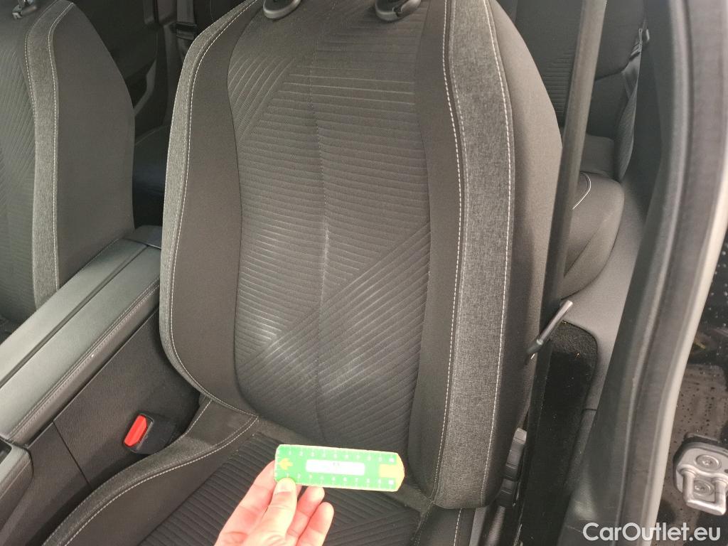  Peugeot  308  Active Pack 1.5 HDi 130CV BVA8 E6d #35