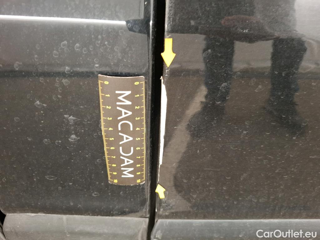  Renault  Trafic RENAULT  / 2019 / 4P / Fourgon tole NV FG GCF L1H1 1200 Energy dCi 145 #44