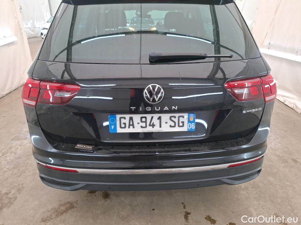  Volkswagen  Tiguan VOLKSWAGEN  / 2020 / 5P / SUV 1.4 eHybrid 245 DSG6 Life Business #40