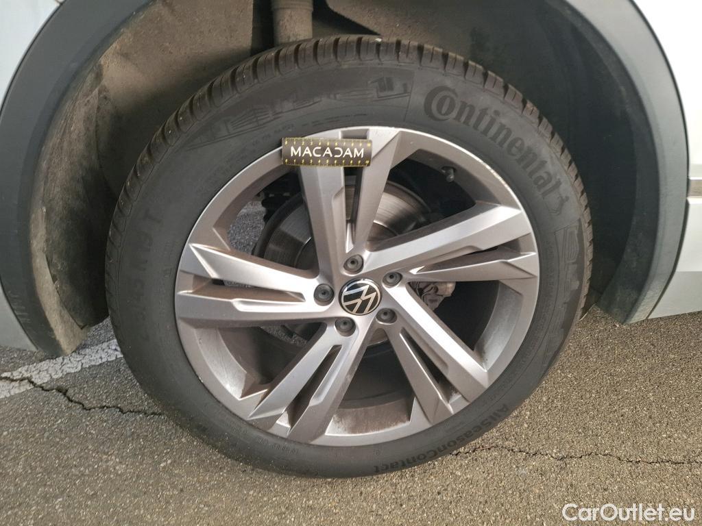  Volkswagen  Tiguan VOLKSWAGEN  / 2020 / 5P / SUV 2.0 TDI 150 DSG7 R-Line #8