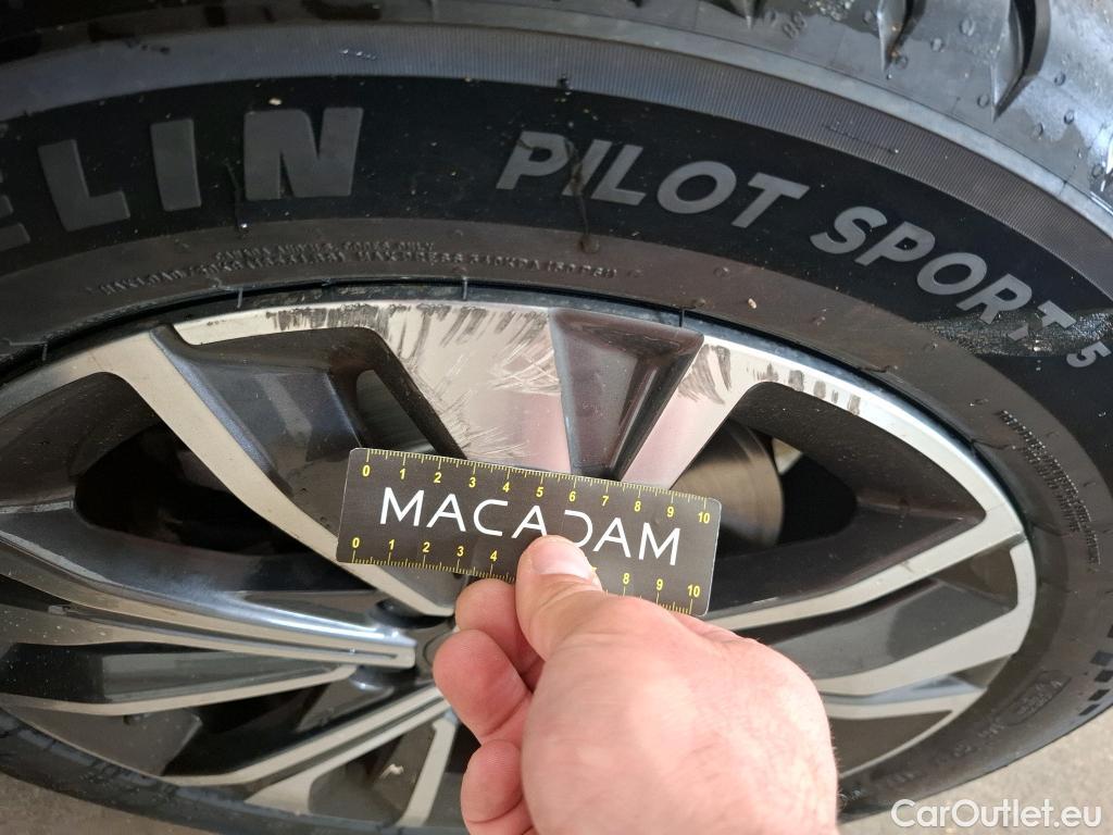  Peugeot  508 PEUGEOT  SW / 2018 / 5P / Break PureTech 130 S&S EAT8 Allure Pack #14