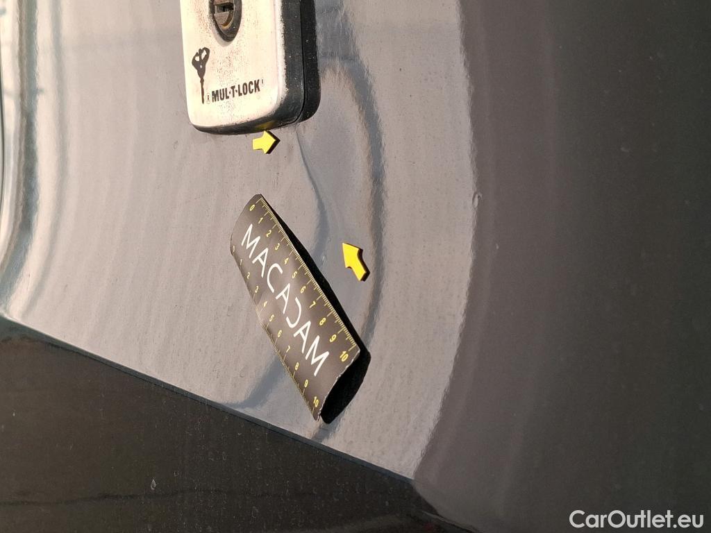  Renault  Trafic RENAULT  / 2019 / 4P / Fourgon tole NV FG GCF L1H1 1200 Energy dCi 145 #29