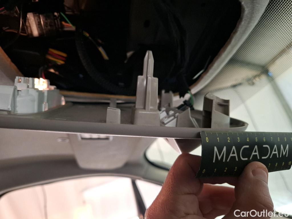  Renault  Trafic RENAULT  / 2019 / 4P / Fourgon tole NV FG GCF L1H1 1200 Energy dCi 145 #32