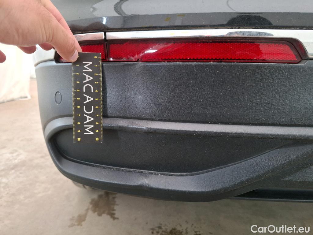  Volkswagen  Tiguan VOLKSWAGEN  / 2020 / 5P / SUV 1.4 eHybrid 245 DSG6 Life Business #4