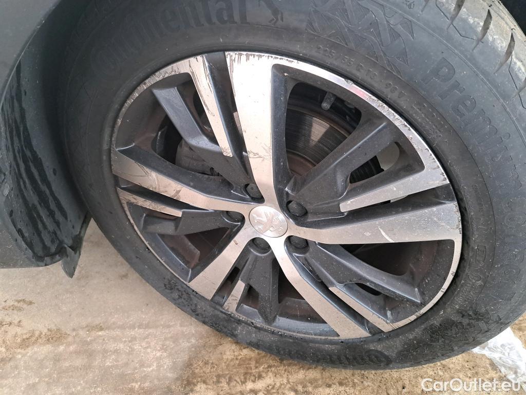  Peugeot  3008  Allure Business 1.5 HDi 130CV BVM6 E6d #32