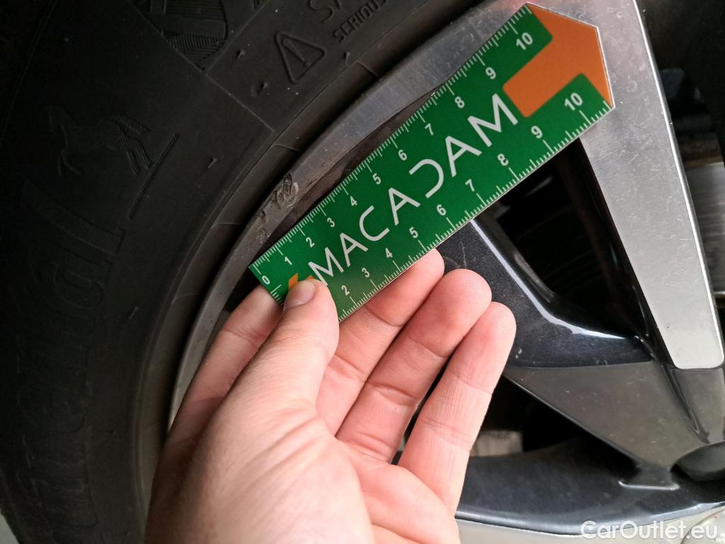  Peugeot  3008  Allure Business 1.5 HDi 130CV BVM6 E6d #40