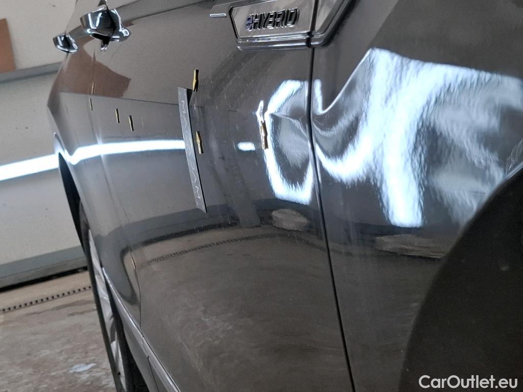  Volkswagen  Tiguan VOLKSWAGEN  / 2020 / 5P / SUV 1.4 eHybrid 245 DSG6 Life Business #32