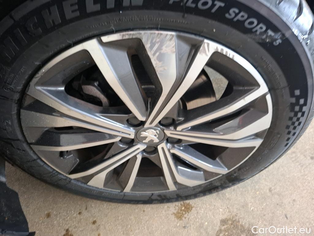  Peugeot  508 PEUGEOT  SW / 2018 / 5P / Break PureTech 130 S&S EAT8 Allure Pack #13