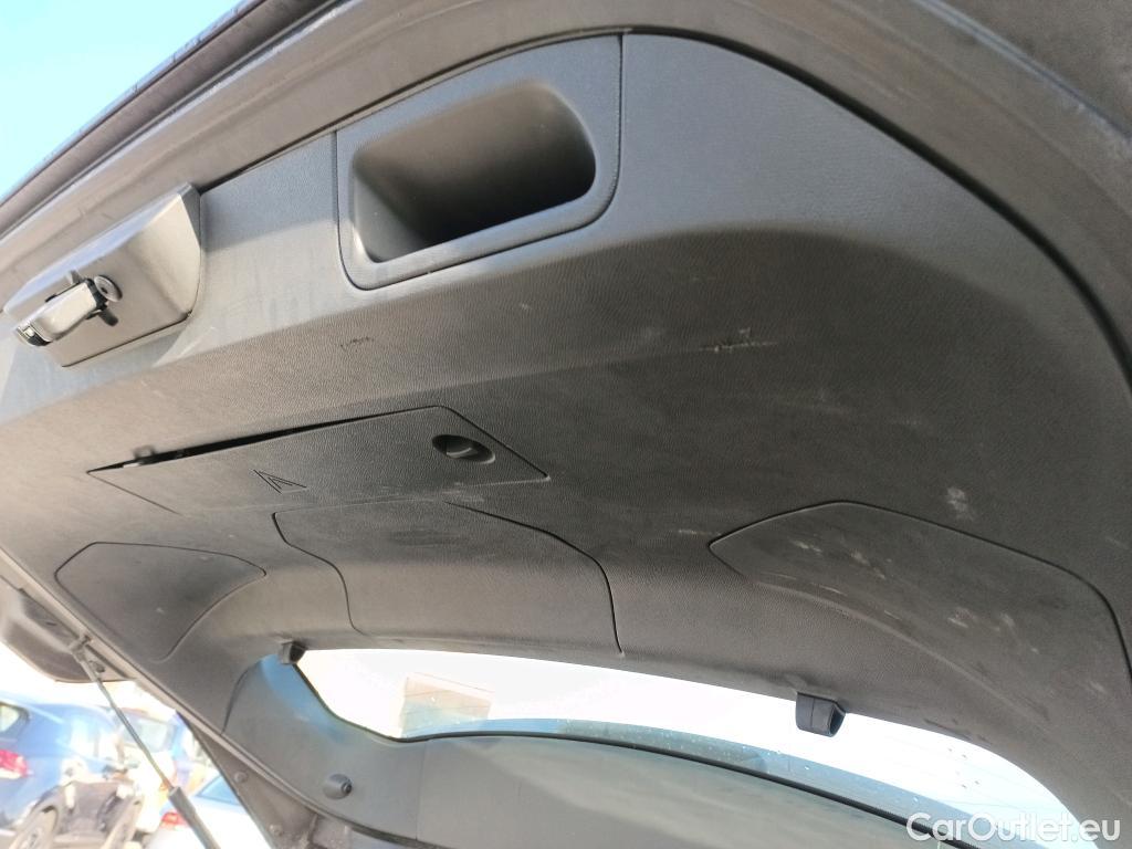  DS  DS7 DS DS 7 Crossback / 2017 / 5P / todoterreno BlueHDi DE 96kW (130CV) Auto. CHIC (AC) #19