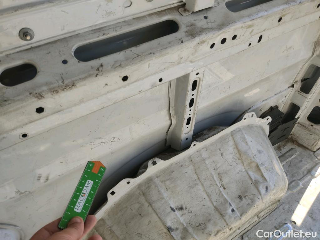  Peugeot  Boxer PEUGEOT  / 2014 / 4P / furgón 333 L2 H1 BHDI 103kW (140CV) S&S 6 V. M (AC) #41